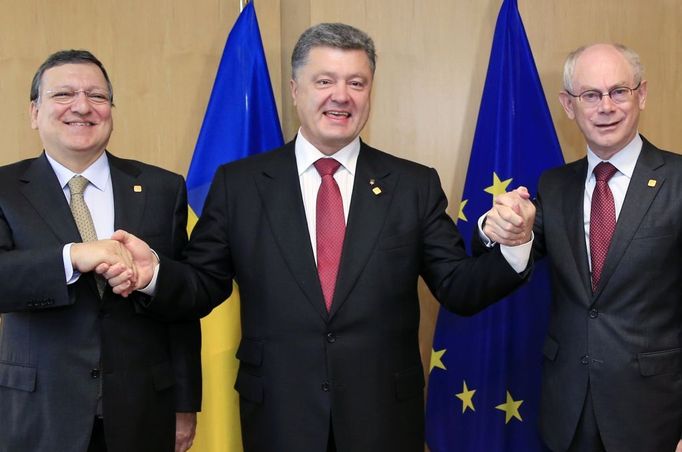 Petro Porošenko s unijními lídry v Bruselu.