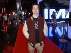 Youtuber Jiří Burýšek alias Jirka vysvětluje věci.
