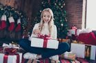 Vánoční inspirace: Čím pod letošním stromečkem potěšit ženy