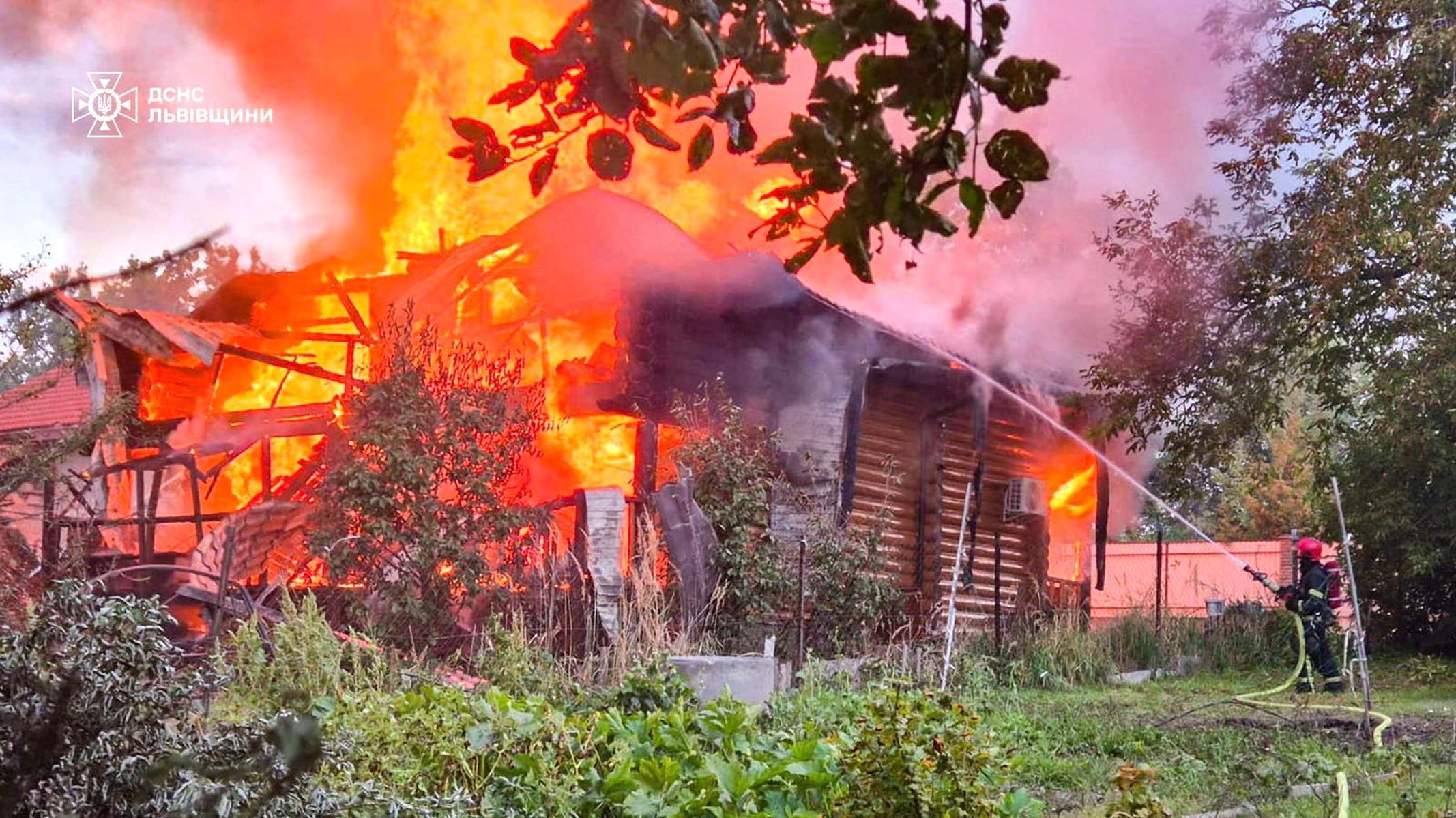 Ukrajina, Zakarpatská Rus, Lvov, Mukačevo, válka, útok, dron, Rusko