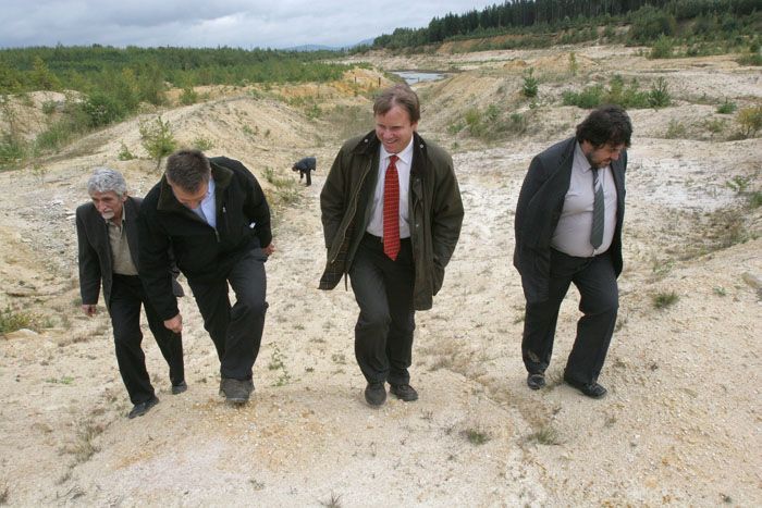Topolánek s Bursíkem v Sokolovské uhelné pánvi