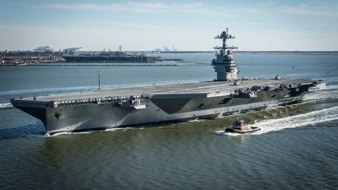 Američané začali na moři testovat systémy a technologie nové letadlové lodi USS Gerald R. Ford. Plavidlo stálo 13 miliard dolarů a je první své třídy.