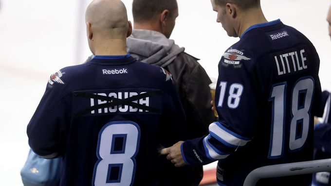 Jacob Trouba svým záměrem odejít mnohé fanoušky Winnipegu zklamal.