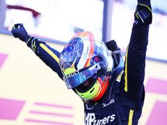 Oscar Piastri slaví titul šampiona formule 3 v sezoně 2020