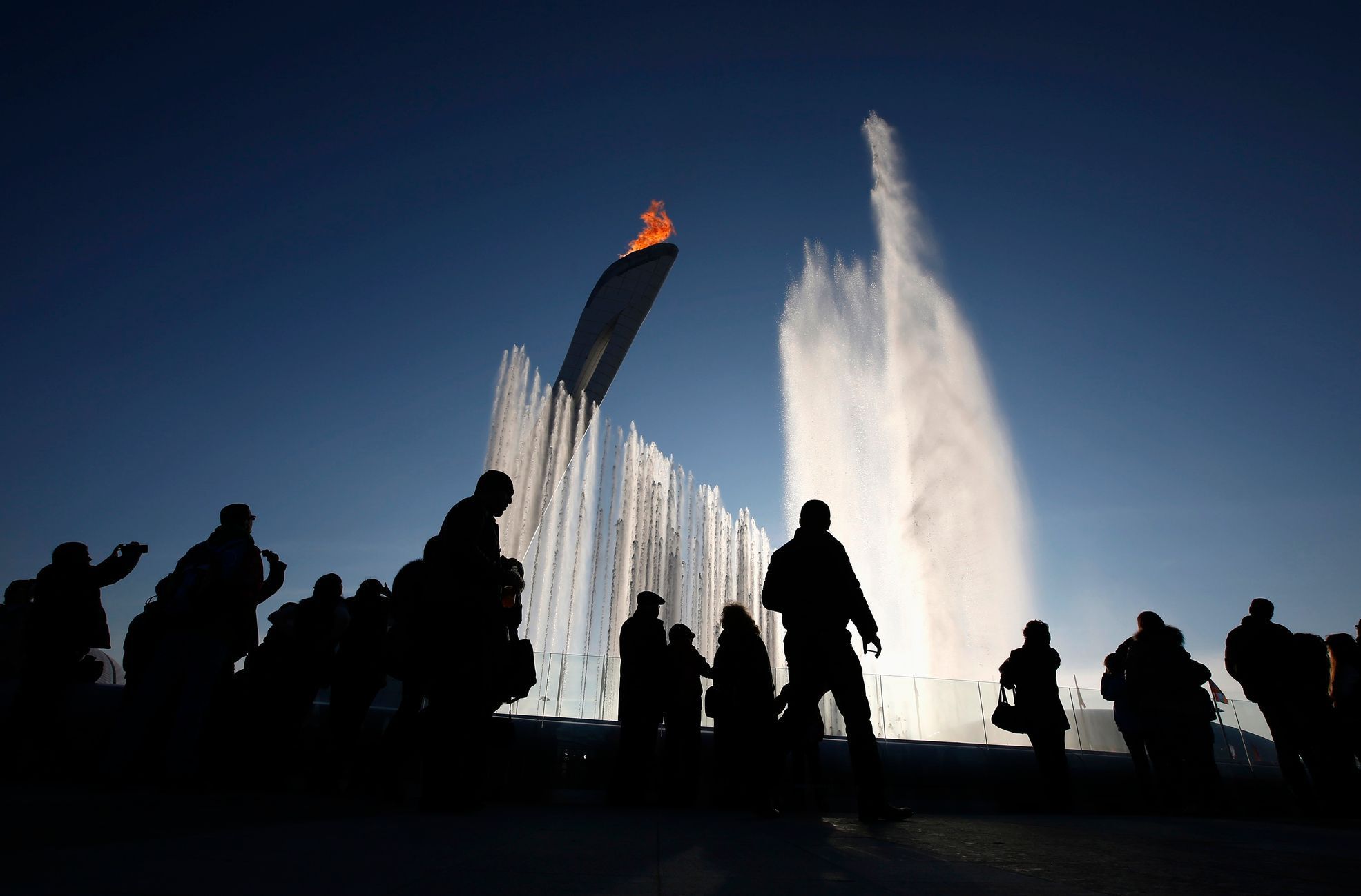 Soči 2014: fontána a olympijský oheň