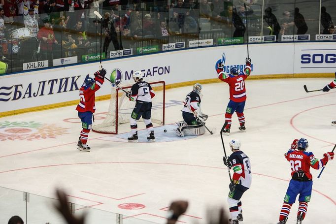 Duel KHL mezi HC Lev a Slovanem Bratislava