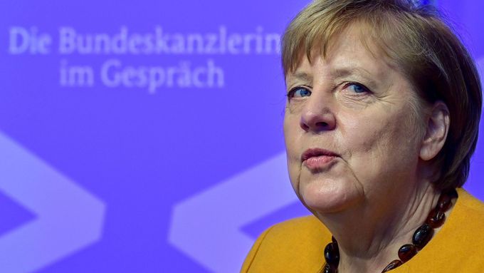 Angela Merkelová letos končí ve funkci.