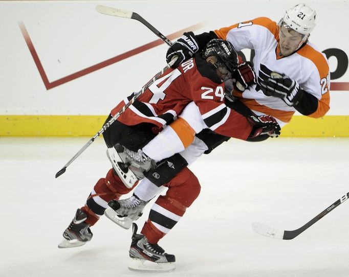 Devils - Flyers, 3. zápas Stanley Cup (Clarkson, van Riemsdyk)