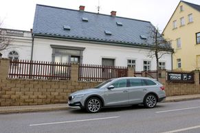 Obrněnec z Boleslavi. Škoda Octavia Scout má steroidový diesel a plasty do terénu