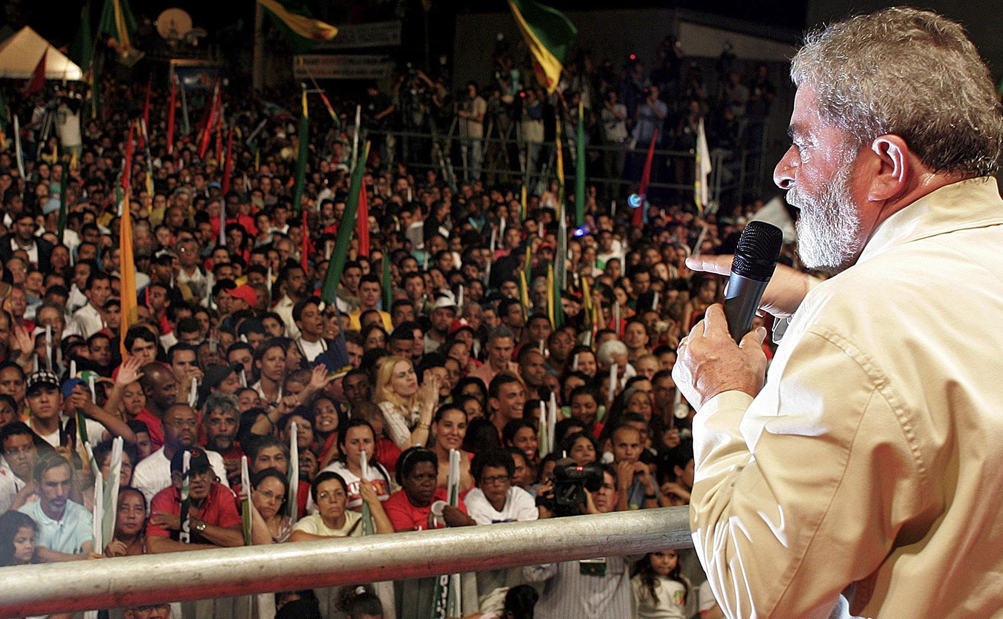 Lula a dav příznivců