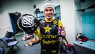 Libor Podmol je nejznámějším českým freestyle motokrosovým závodníkem. Pojďte spolu s ním zažít poslední chvíle před startem sobotních FMX Gladiator Games v Pražské O2 aréně.