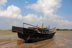 Barma zadržela člun s rohingskými uprchlíky. Chtěli utéct do Malajsie