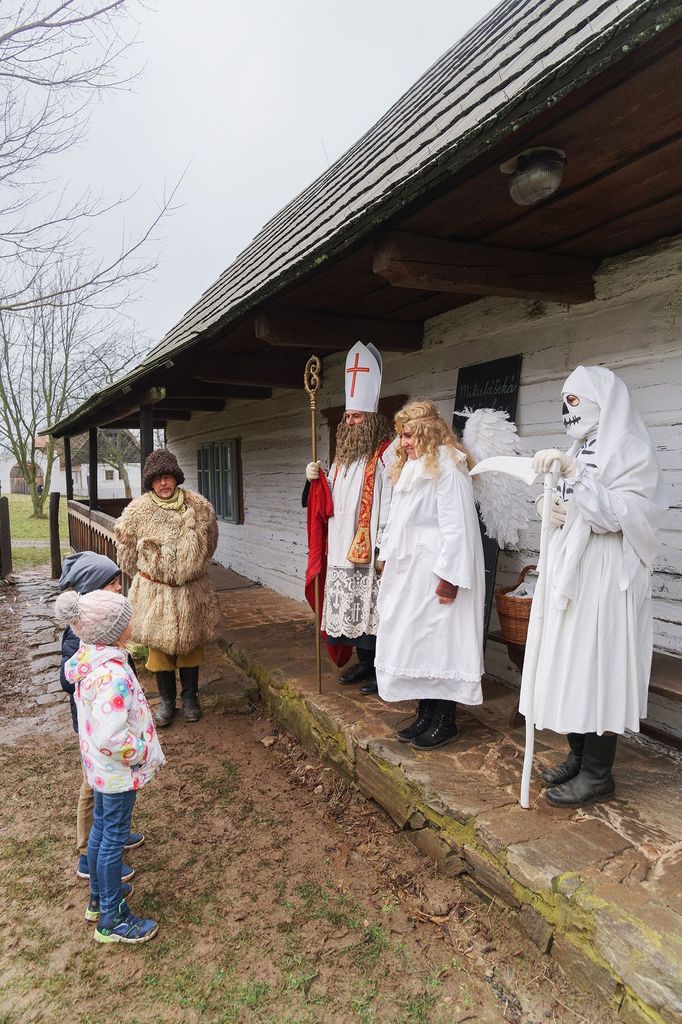 Svatomikulášská obchůzka a advent na české vesnici, Muzeum lidových staveb v Kouřimi