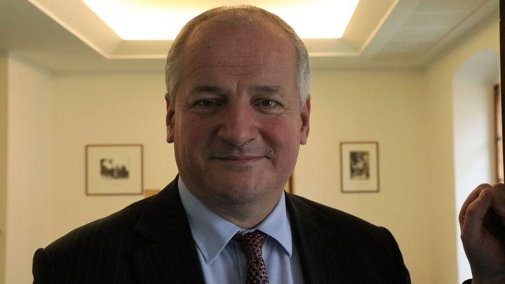 Prymula se stal externím konzultantem skupiny Agel