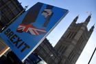 100 dní do brexitu: Britové řeší "divoký" rozvod, hrozí kolony i zablokovaná letiště