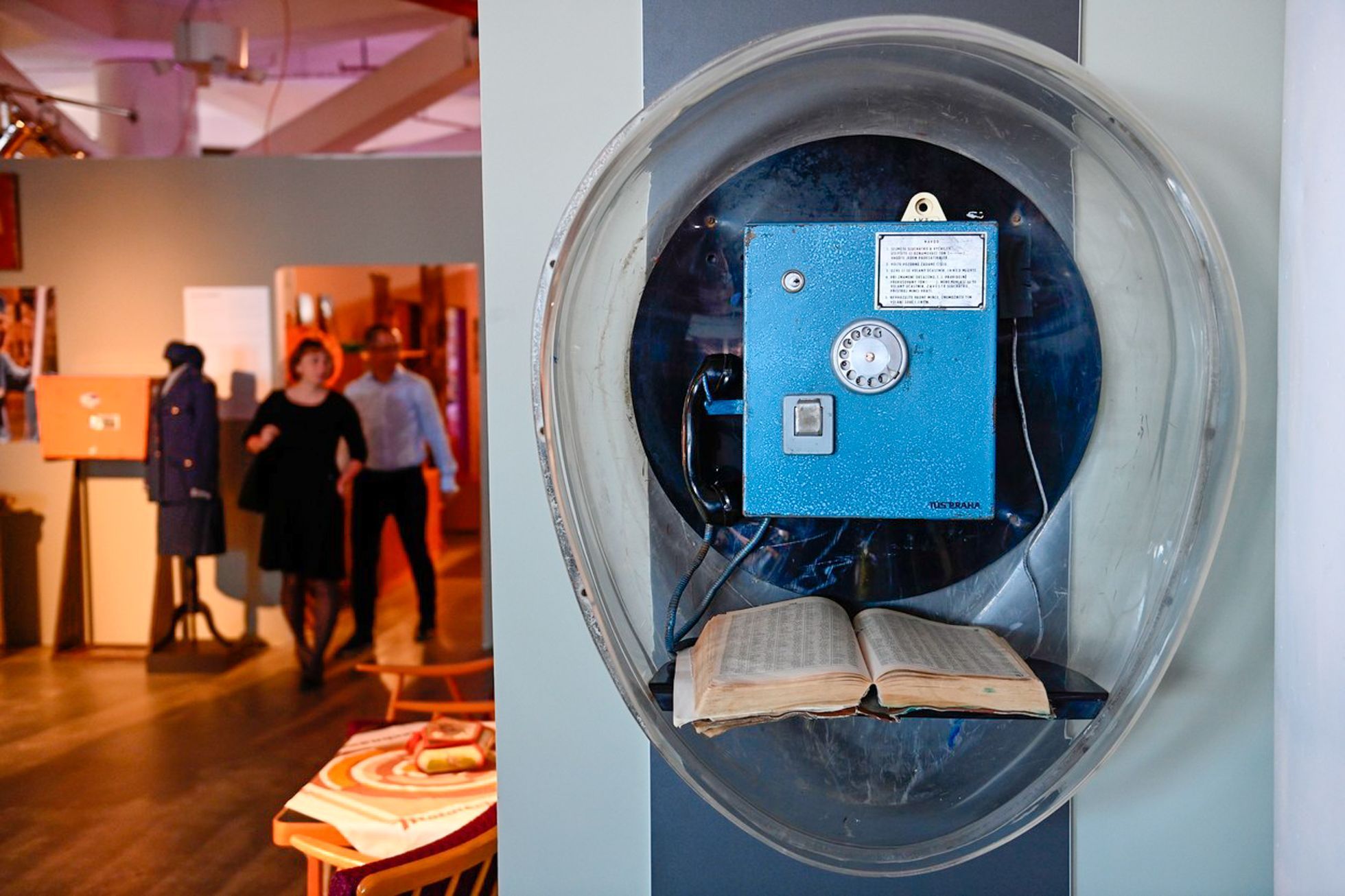 Telefonní budka, telefonní automat, telefon, telekomunikace, historie, ekonomika, domácí