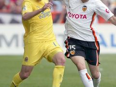 Joaquin (v bílém dresu Valencie) na sobě zapracoval na klubové úrovni a věřil, že nová šance v reprezentaci přijde.
