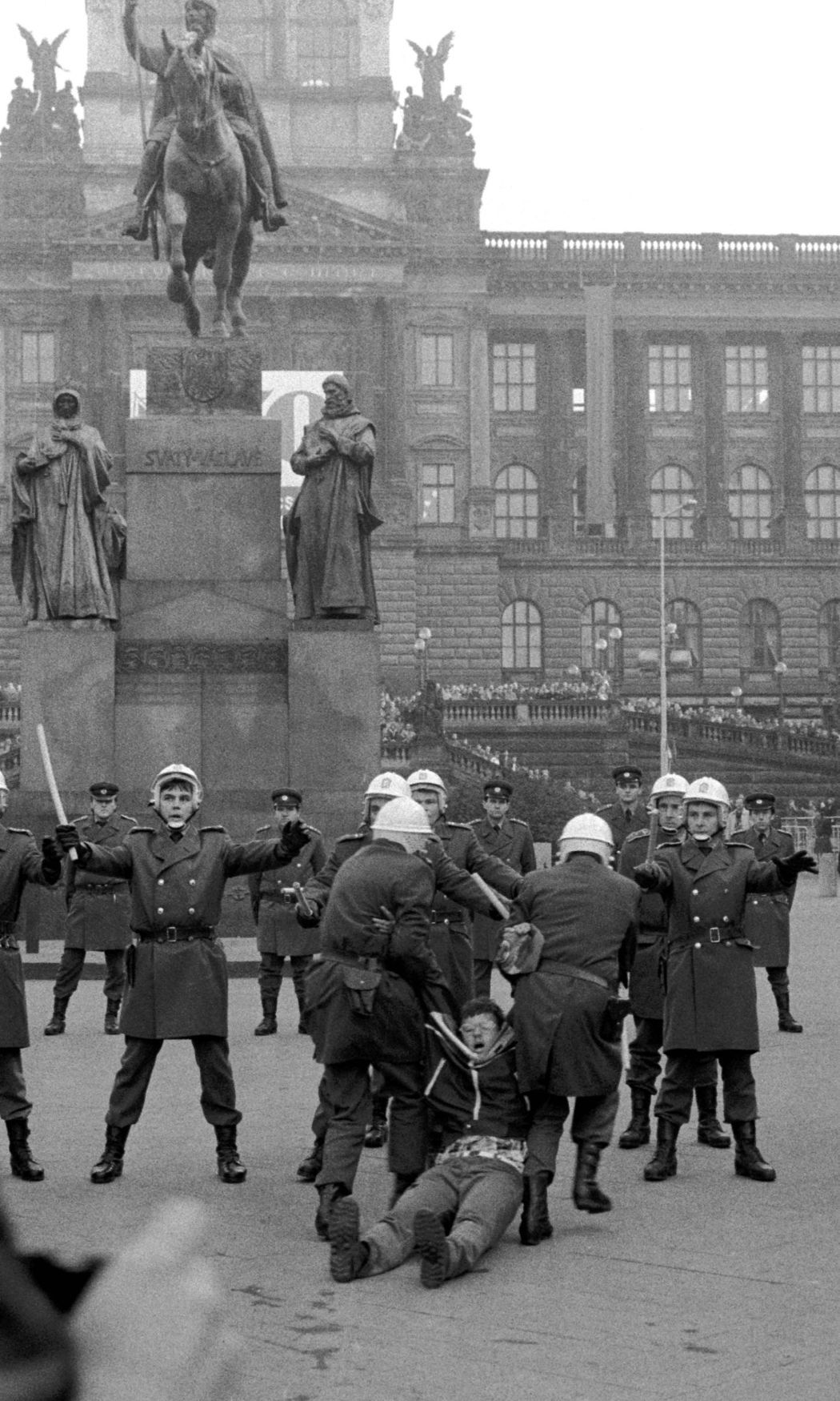 28. října 1988 demonstrace Václavské náměstí pohotovostní pluk