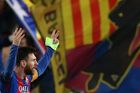 Šestý gól Barcelony zbořil internet. Bláznila Shakira, experti ve studiu i fanoušci
