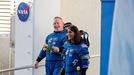 Astronauti NASA Barry "Butch" Wilmore a Sunita "Suni" Williamsová uvízli na ISS po problému s lodí Starliner od Boeingu.