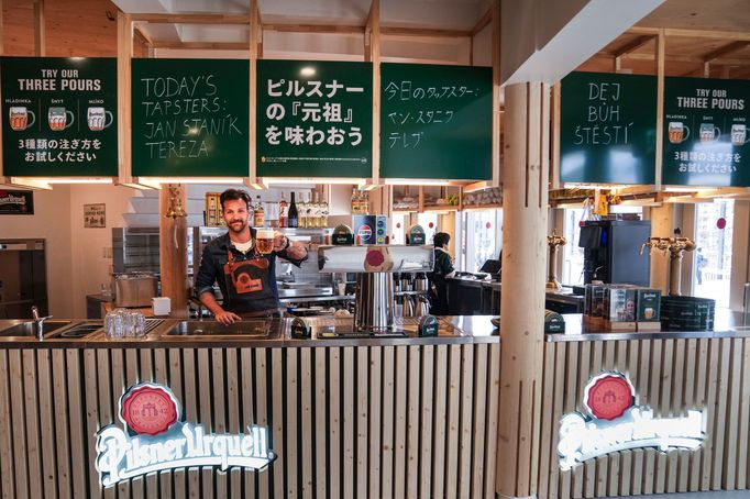 Pro Japonce není Pilsner Urquell žádnou novinkou - ostatně nyní spadá pod japonskou společnost Asahi.