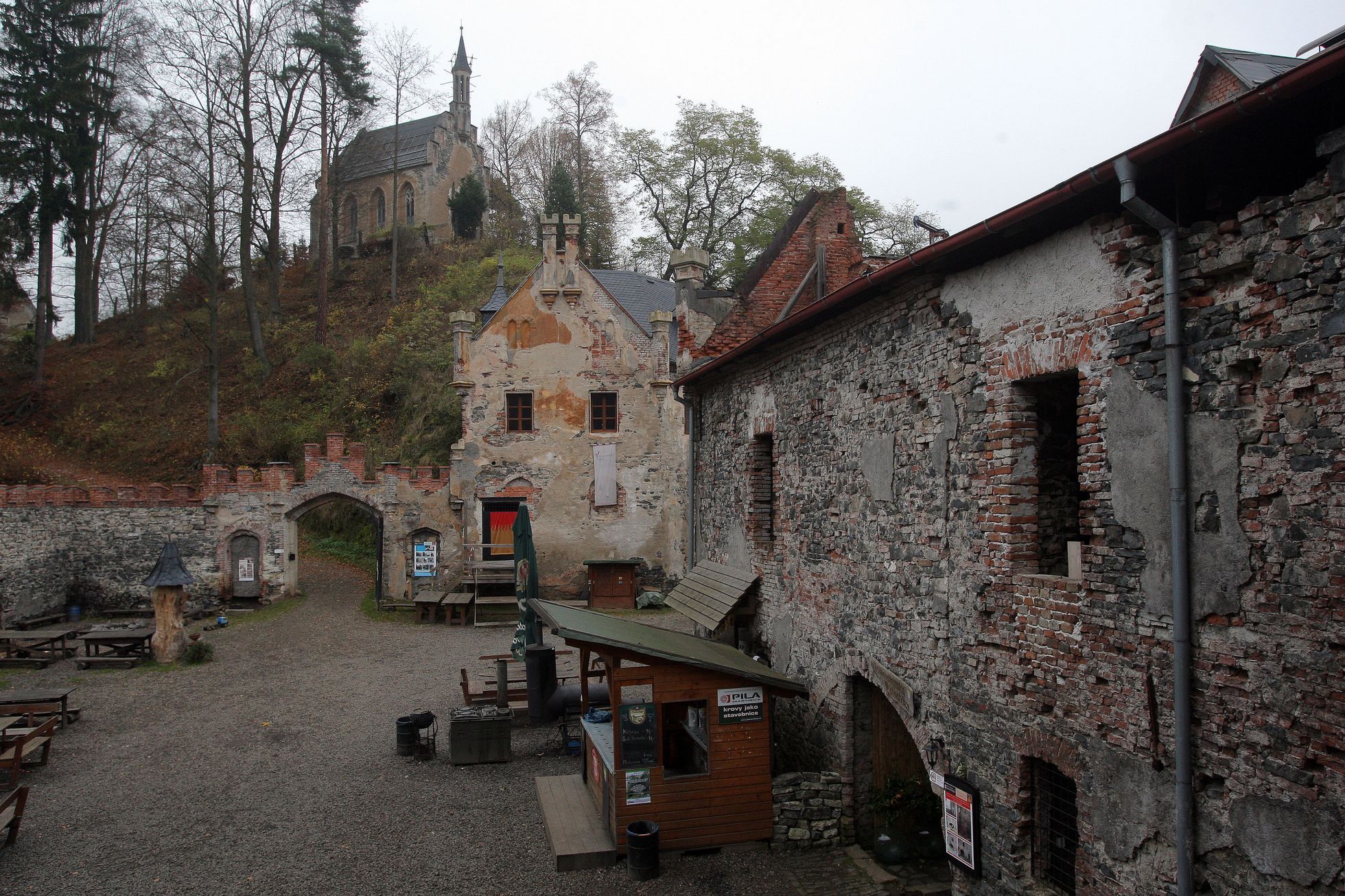 Památné ruiny Karlovarského kraje