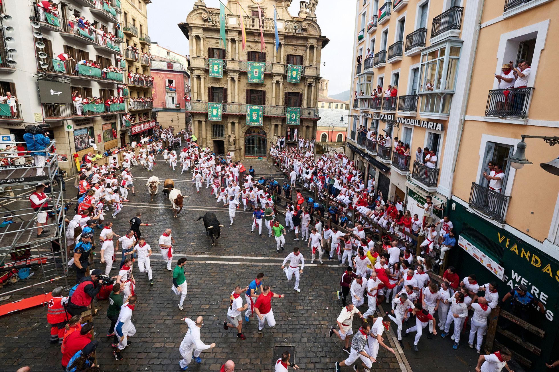 Španělsko, Pamplona, San Fermin, bejci