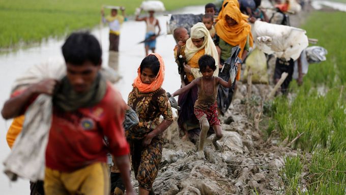 Rohingové utíkající z Barmy.