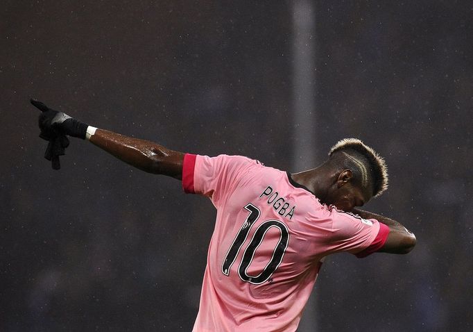 Paul Pogba slaví branku Juventusu