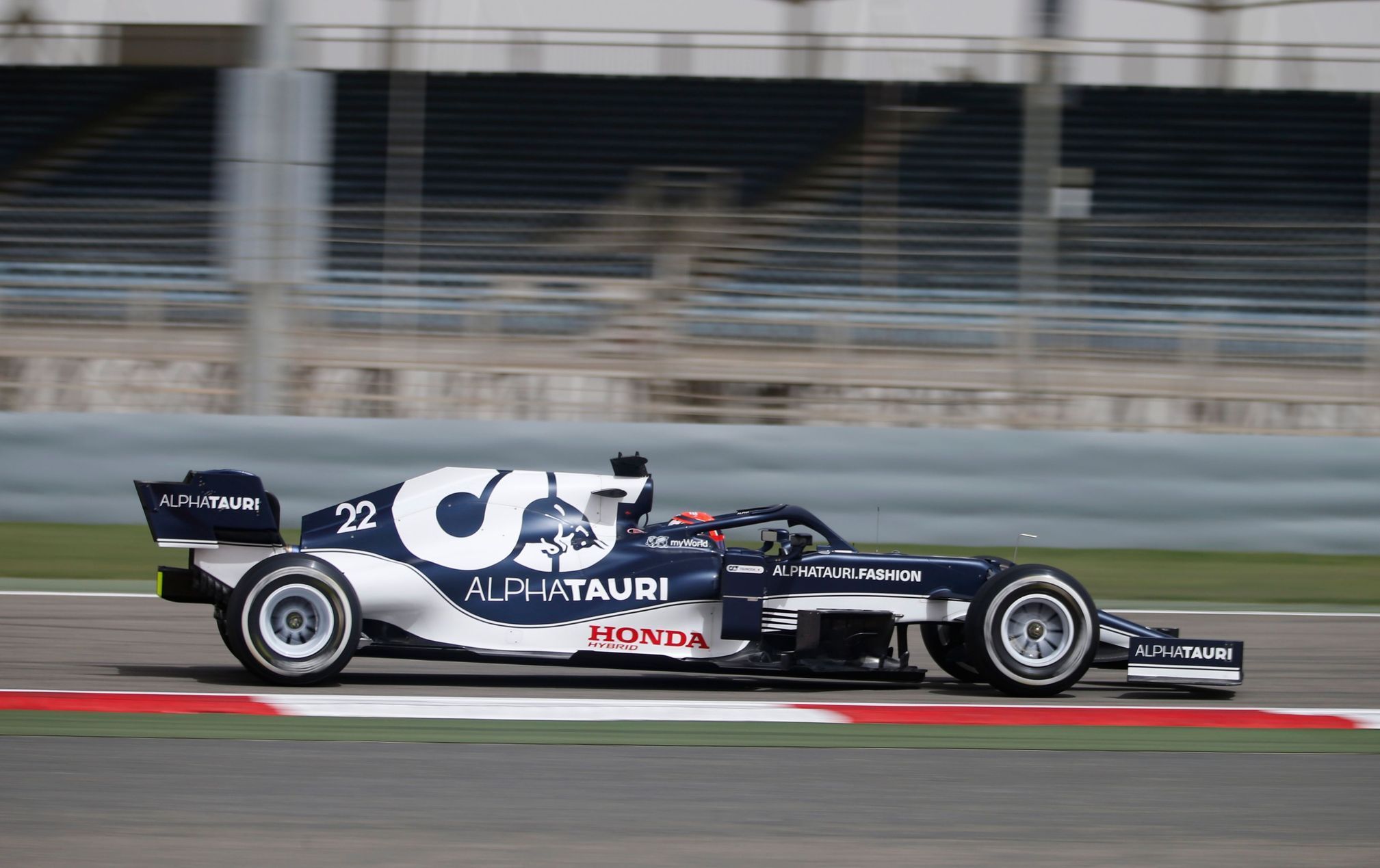 Testy F1 v Bahrajnu 2021: Juki Cunoda, AlphaTauri