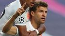 Thomas Müller slaví gól ve čtvrtfinále LM Barcelona - Bayern