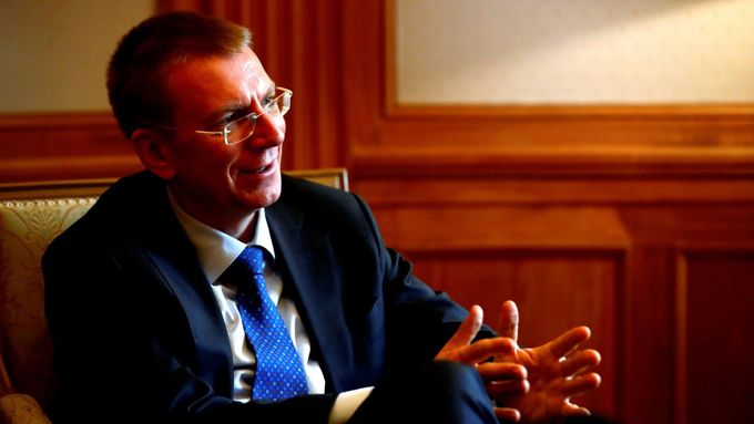 Prezident Edgars Rinkévičs (na obrázku) příslušný zákon nepodepsal a vrátil jej poslancům zpět se žádostí, aby své rozhodnutí přezkoumali.