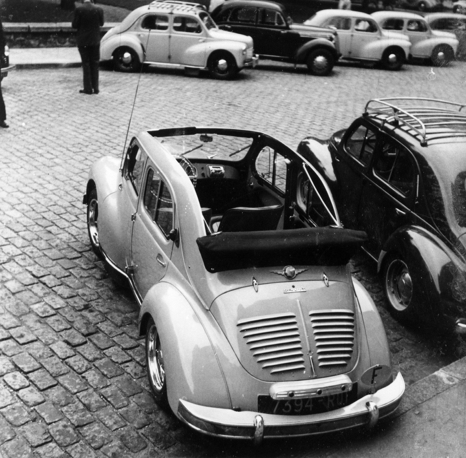 Renault 4CV