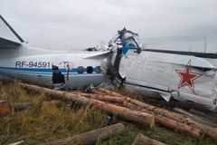 V Rusku se po startu zřítilo letadlo s parašutisty. Nehodu nepřežilo 16 lidí