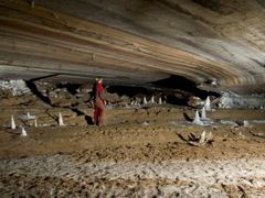 Interiér jeskyně 3N místy nabývá neuvěřitelně velkých rozměrů.