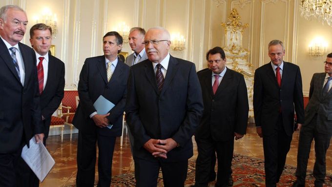 Dnešní schůzka prezidenta s politickými špičkami na Hradě.