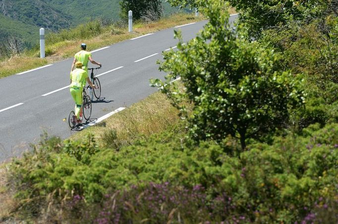 Na koloběžkách po trase Tour de France 2013