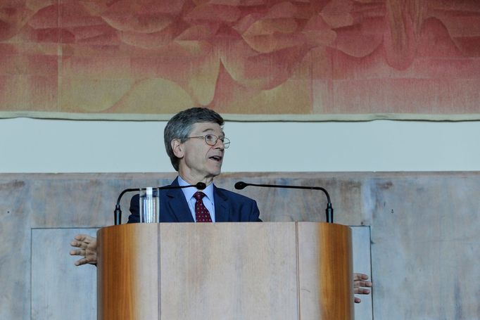 Jeffrey Sachs