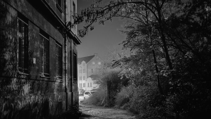 Tajemná noční zákoutí měst. Snímky roku 2022 objektivem Dana Poláčka