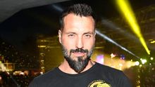 Václav Noid Bárta shání na internetu oplodněná vajíčka