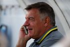 Angličany po ostudě s Islandem převezme trenér Allardyce, chybí jen souhlas Sunderlandu