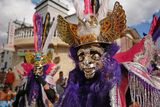 Děsivé masky na tanečním festivalu, Bolívie