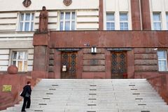 Zneužití dívky potrestal soud 11letým žalářem