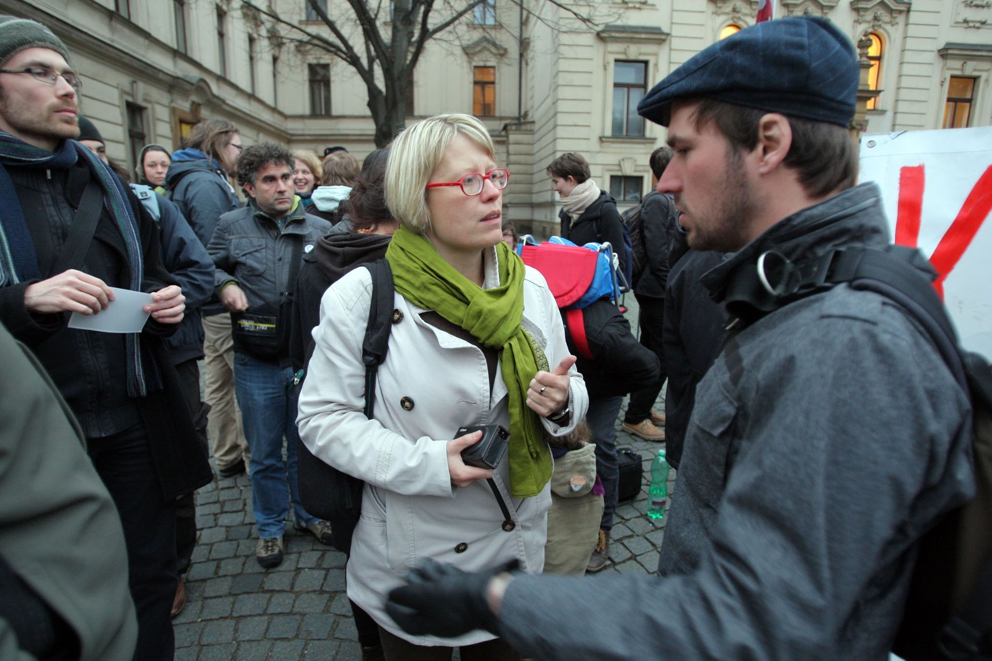 Klinika měsíc v legalitě