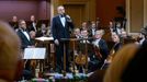 Na středečním zahajovacím koncertu sezony České filharmonie diváky přivítal ředitel orchestru David Mareček.