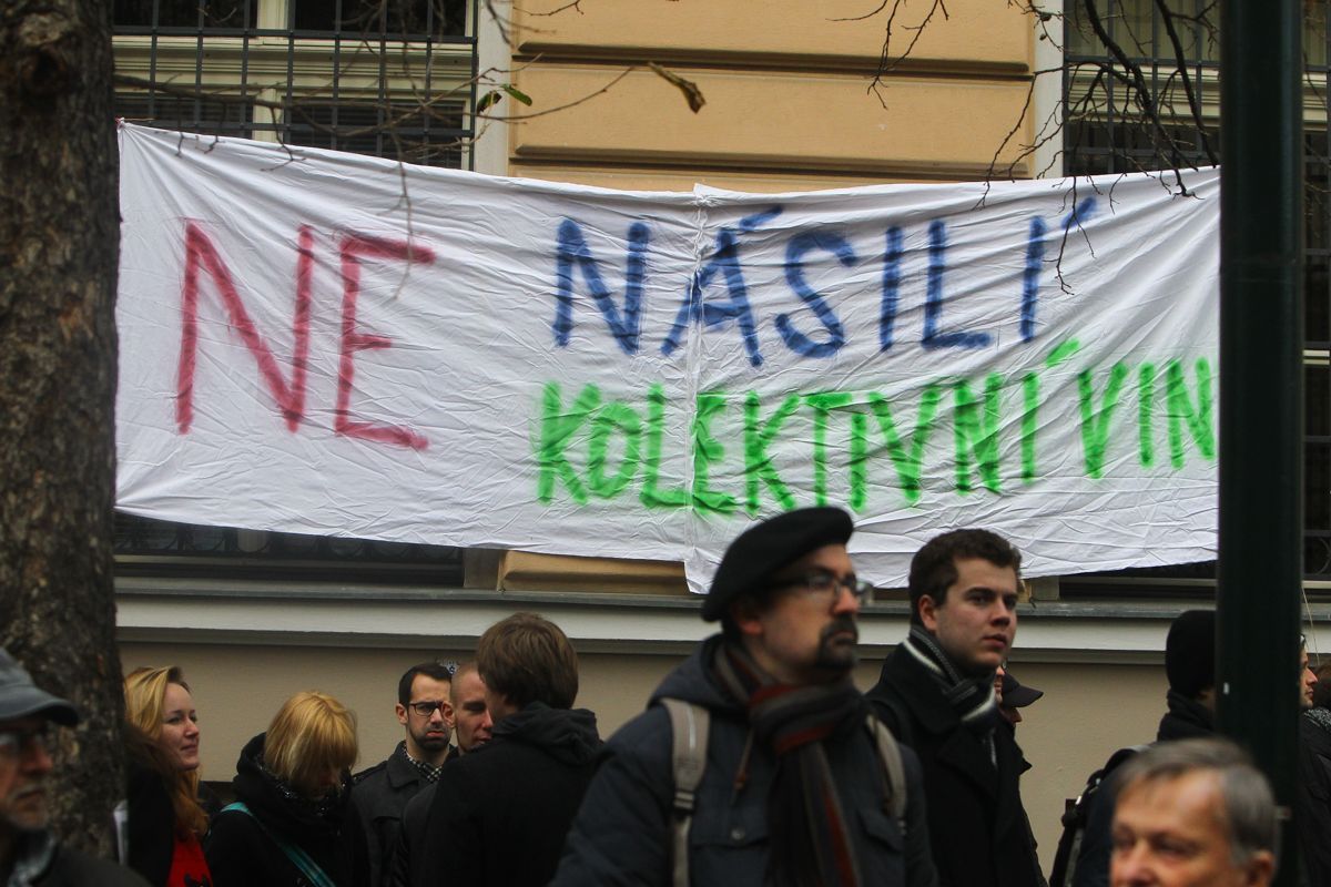 Demonstrace Albertov a Václavské náměstí 22.11.2015
