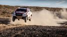 Fernando Alonso při testech Toyoty Hilux pro Rallye Dakar.