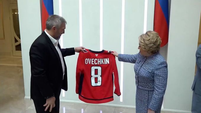 Alexandr Ovečkin na návštěvě ruského parlamentu.