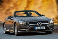 Mercedes-Benz SL už je k mání. Se 3 typy střech