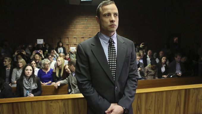 Oscar Pistorius u soudu v Pretorii.